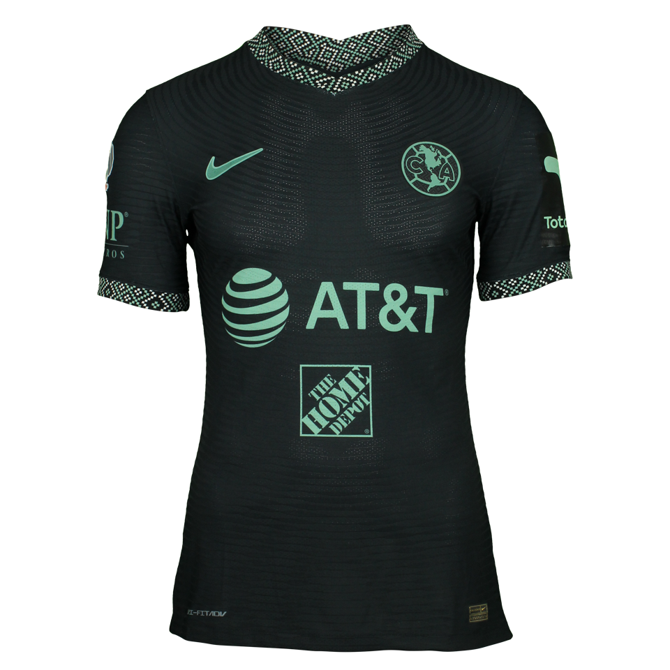 Juan Ferney Otero Tovar Club América shirt