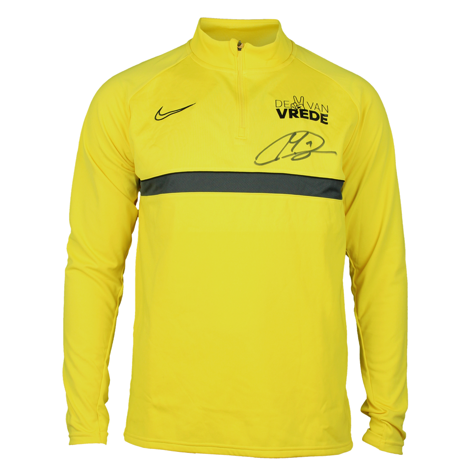 Marcus Schubert Vitesse shirt