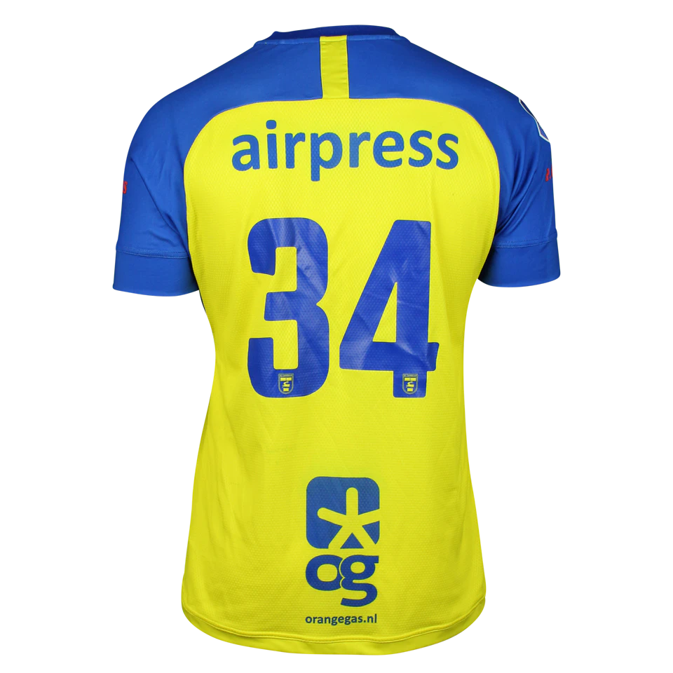 来自SC Cambuur的Thomas Rier球衣