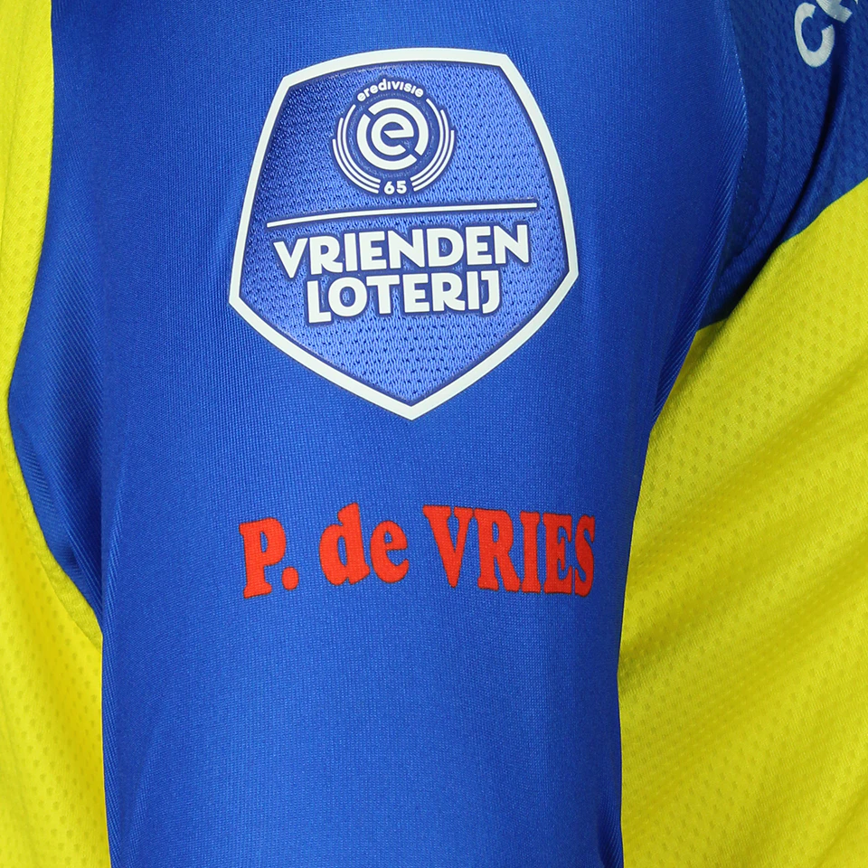 来自SC Cambuur的Thomas Rier球衣