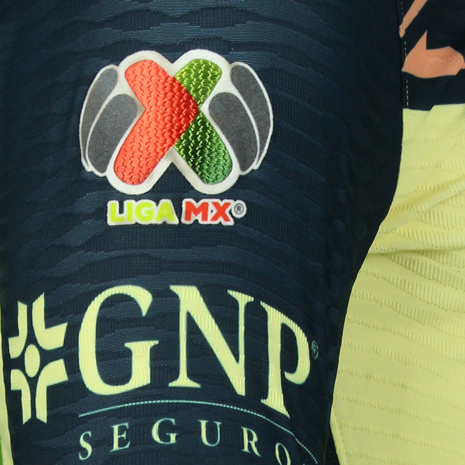 Luis Gutiérrez Club América shirt