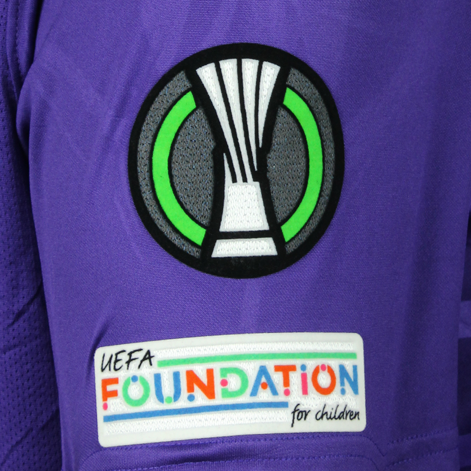 来自AZ Alkmaar的Peter Vindahl球衣