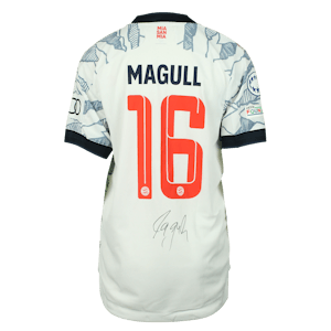 Lina Magull FC Bayern München Frauen shirt
