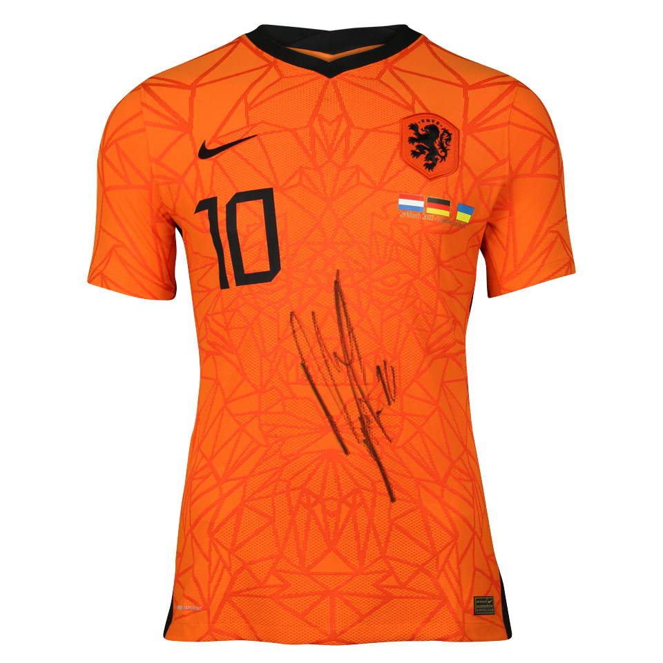 Memphis Depay Netherlands shirt