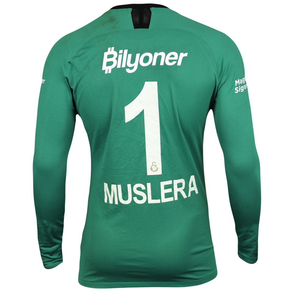 Fernando Muslera Galatasaray S.K. shirt