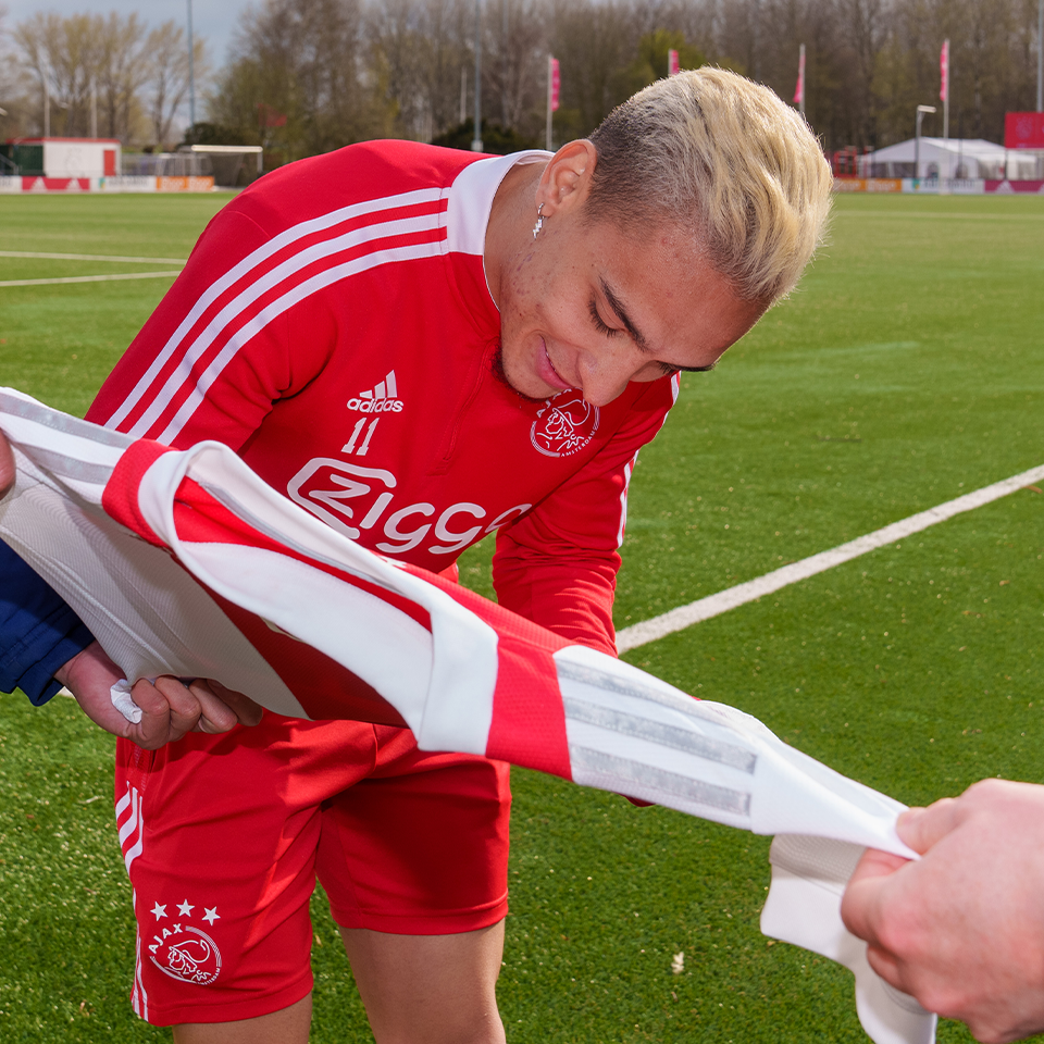 Antony Matheus dos Santos Ajax shirt