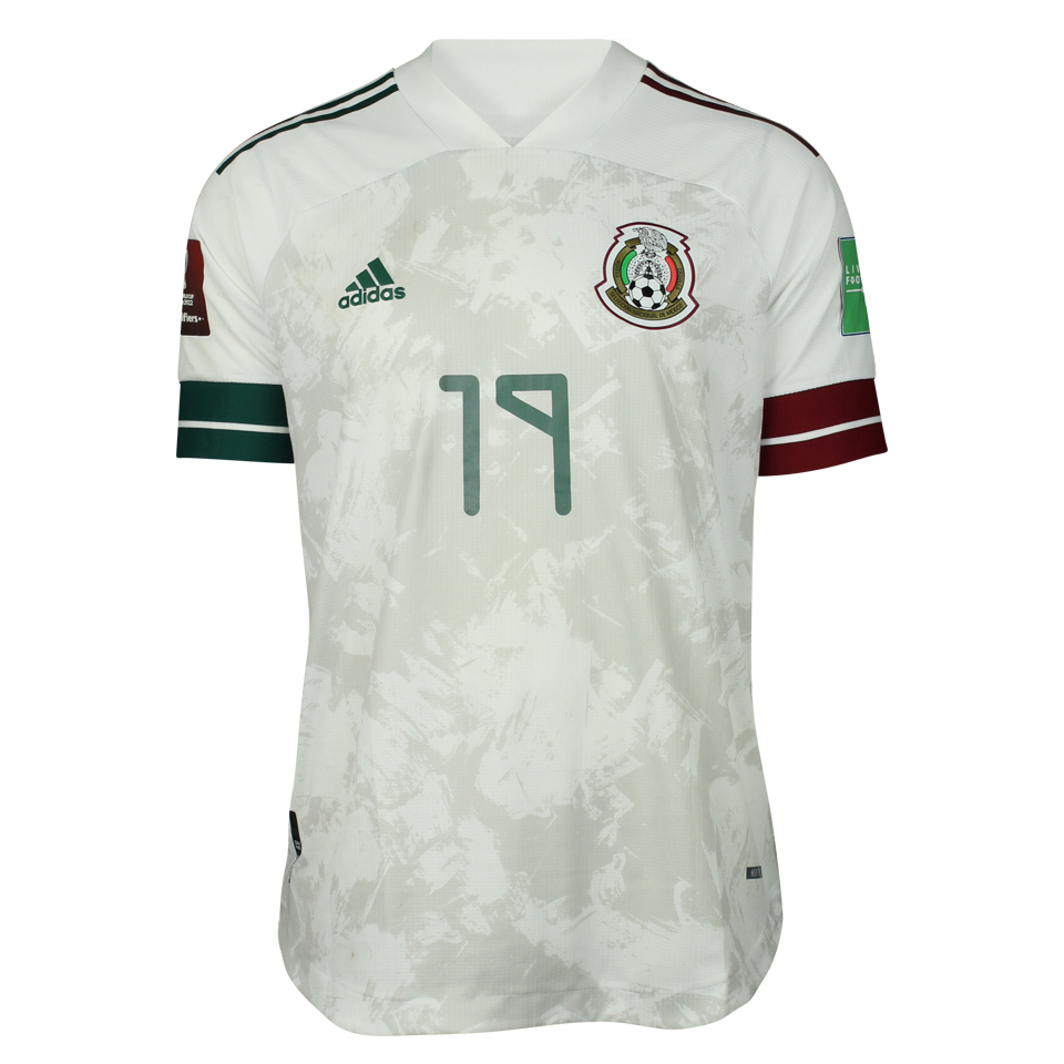 César Montes | Vs. Honduras