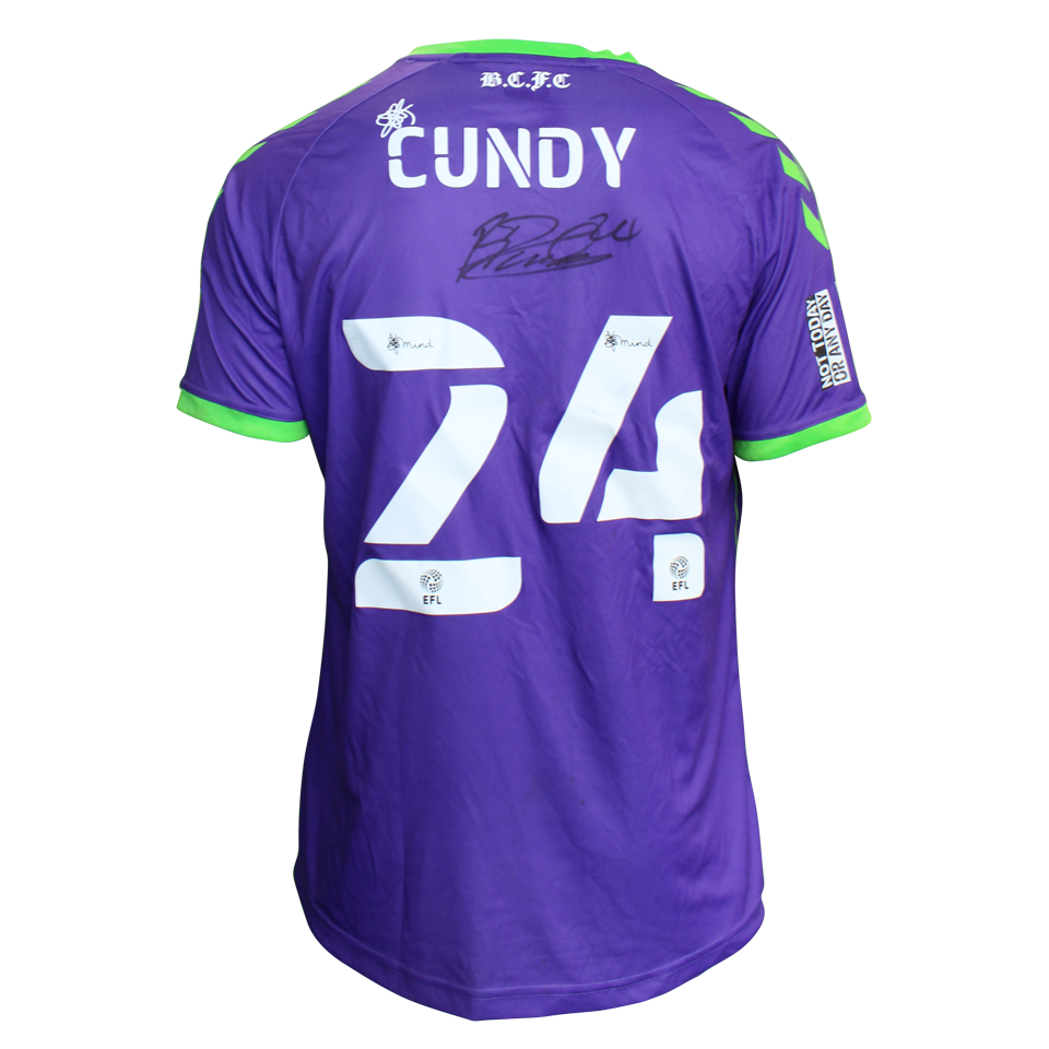 Robbie Cundy Bristol City jersey