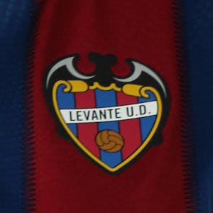 Leire Baños Levante Femenino shirt