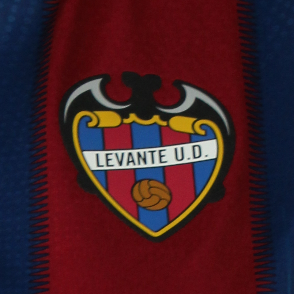Leire Baños Levante Femenino shirt