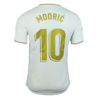 来自Real Madrid的Luka Modrić球衣