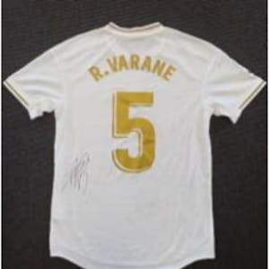 Raphaël Varane Real Madrid forması