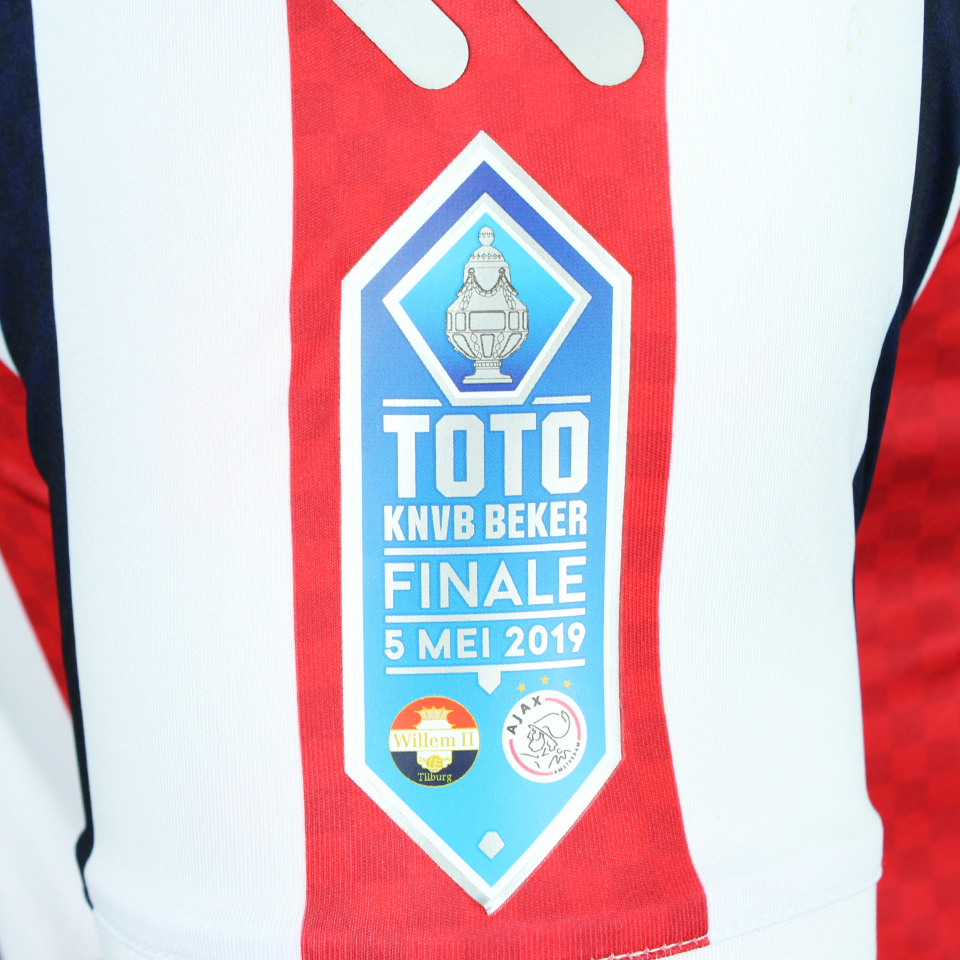 Alexander Isak Willem II shirt