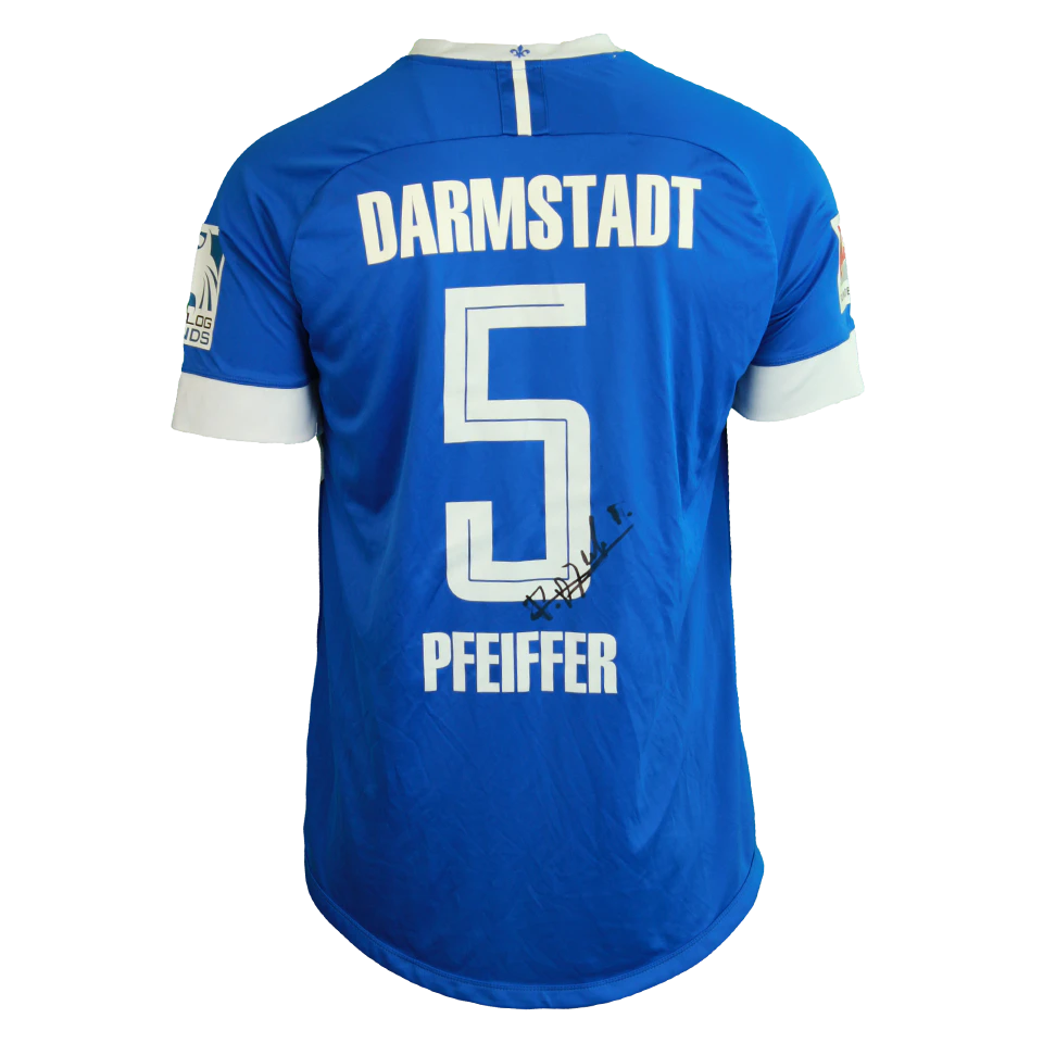 来自SV Darmstadt 98的Patric Pfeiffer球衣