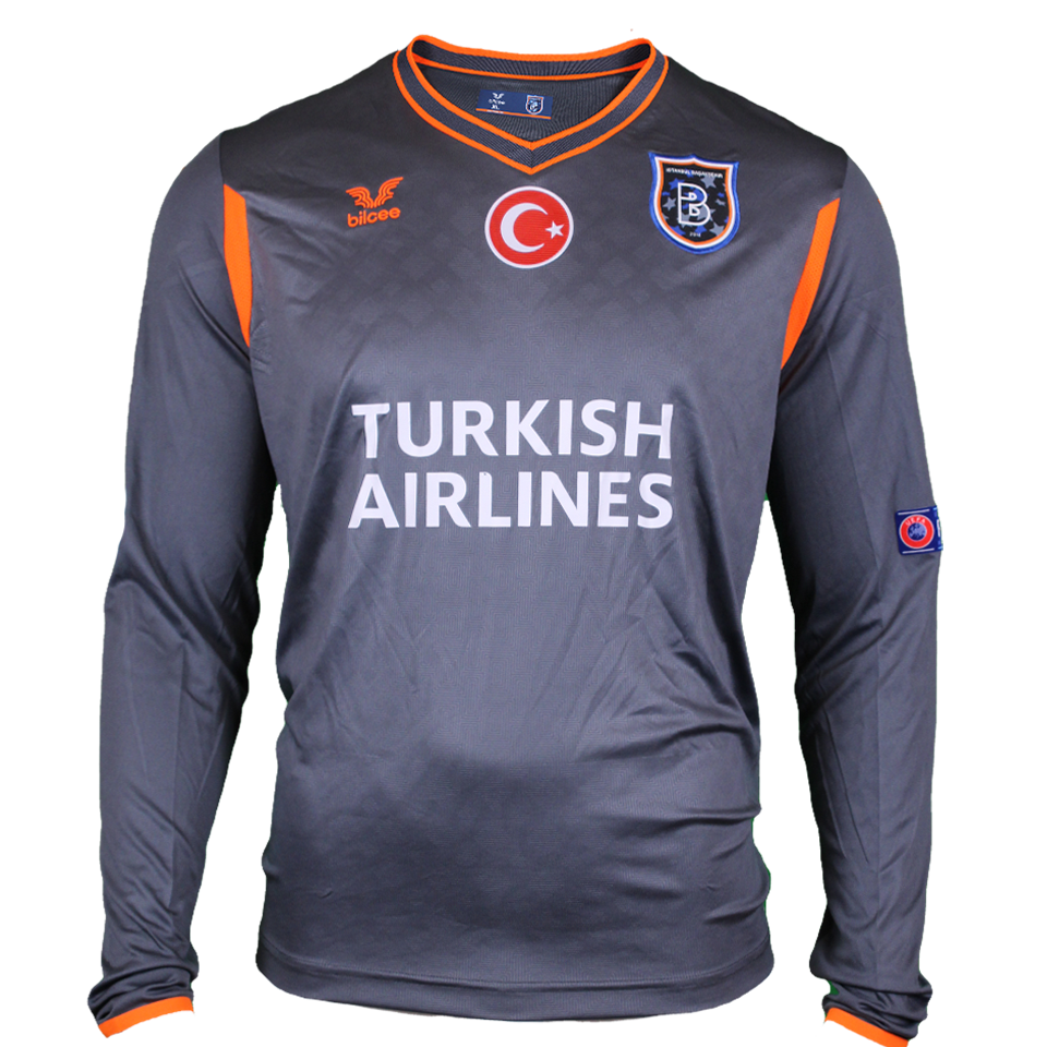 Volkan Babacan İstanbul Başakşehir forması
