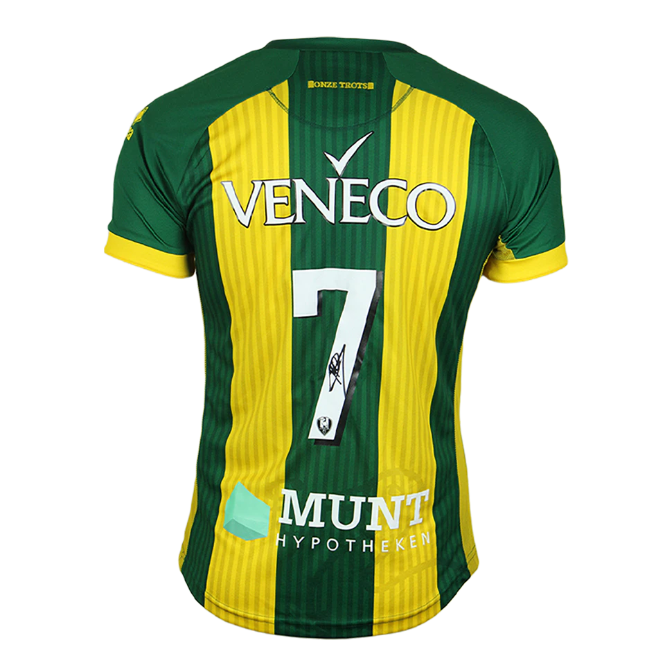 来自ADO Den Haag的Bilal Ould-Chikh球衣