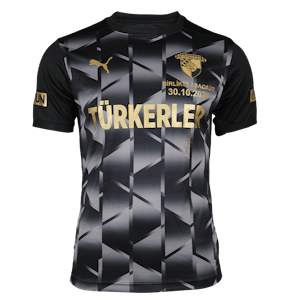 Marko Mihojević Göztepe shirt