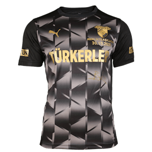 Berkan Emir Göztepe forması