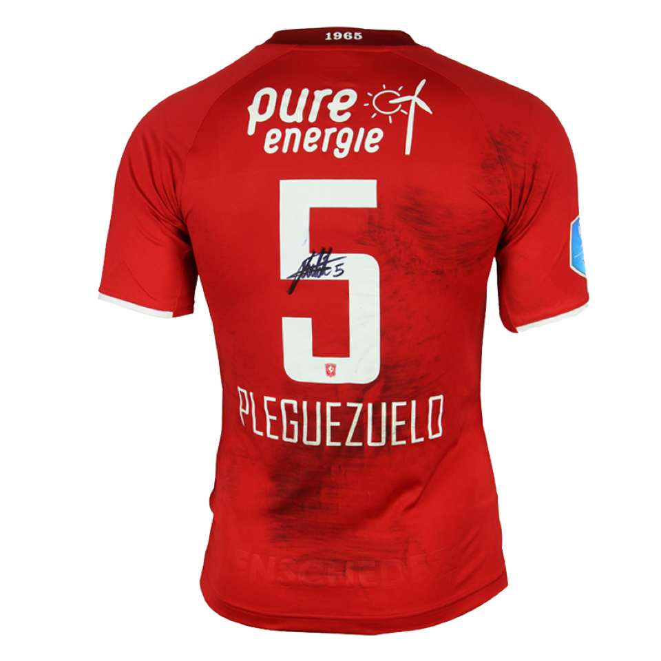 Julio Pleguezuelo FC Twente shirt