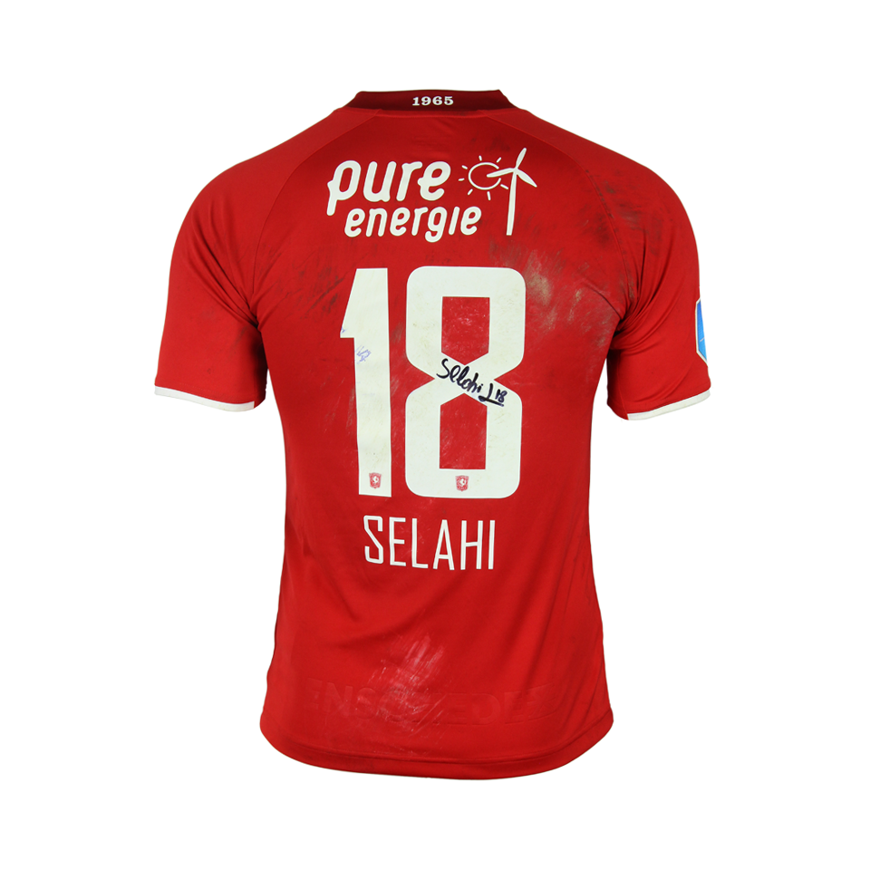 Lindon Selahi FC Twente shirt