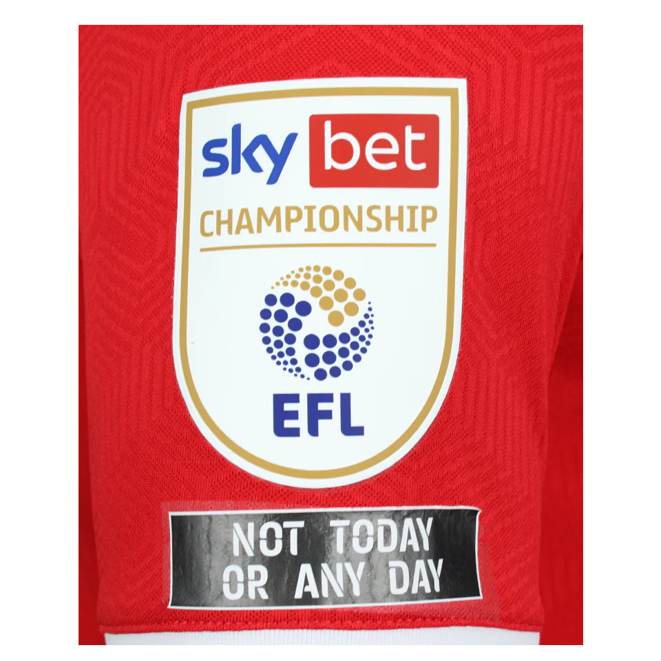 来自Barnsley的Alex Mowatt球衣