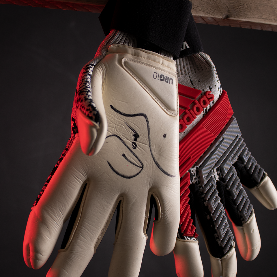 Volkan Demirel - Gloves