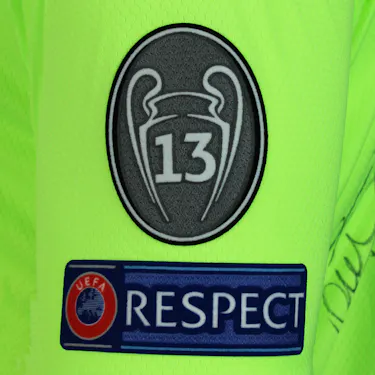 来自Real Madrid的Thibaut Courtois球衣