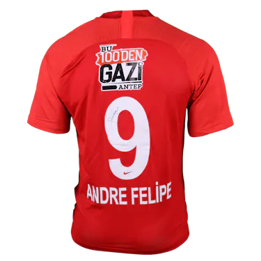 来自Gaziantep FK的André Felipe Ribeiro de Souza球衣