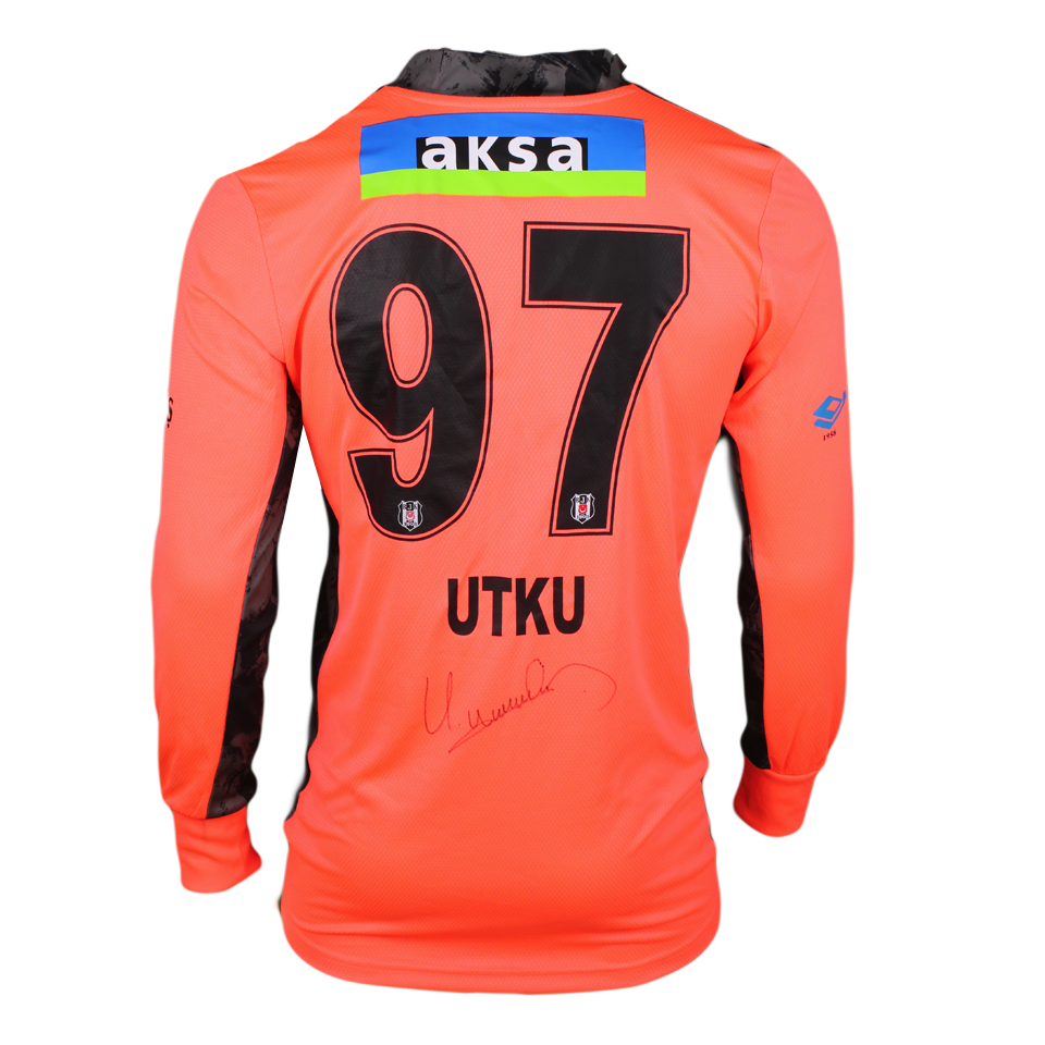 Utku Yuvakuran Beşiktaş JK shirt