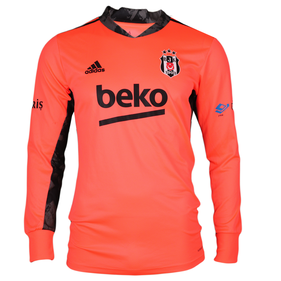 Utku Yuvakuran Beşiktaş JK shirt