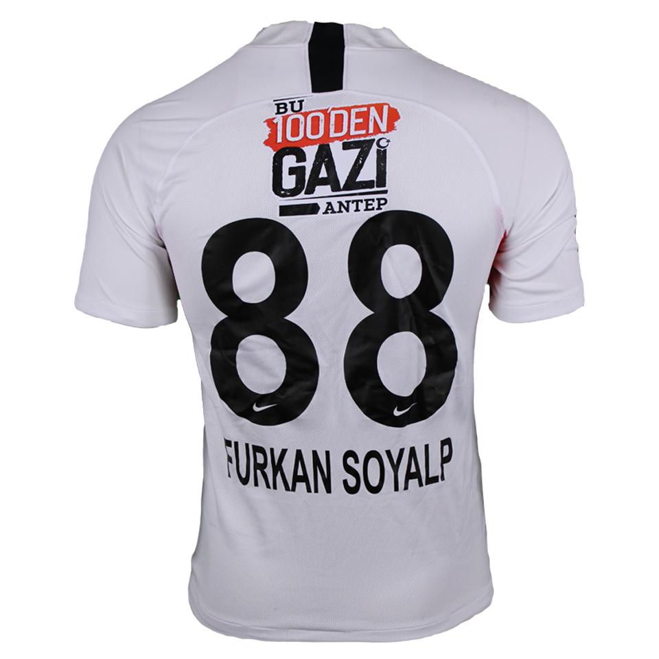 来自Gaziantep FK的Furkan Soyalp球衣