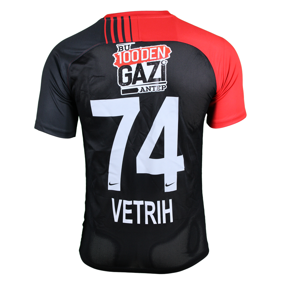 Amedej Vetrih Gaziantep FK shirt