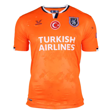 Deniz Türüç İstanbul Başakşehir forması