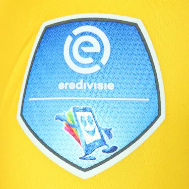 Mitchell Te Vrede NAC Breda shirt