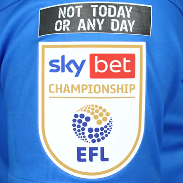 来自Huddersfield Town的Fraizer Campbell球衣