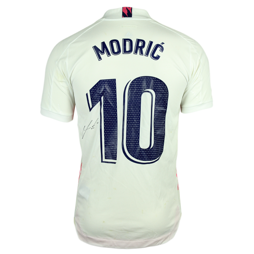 Real Madrid Luka Modrić オーセンティックユニフォーム Luka Modric Y3 Authentic Signed Real Madrid Soccer Football