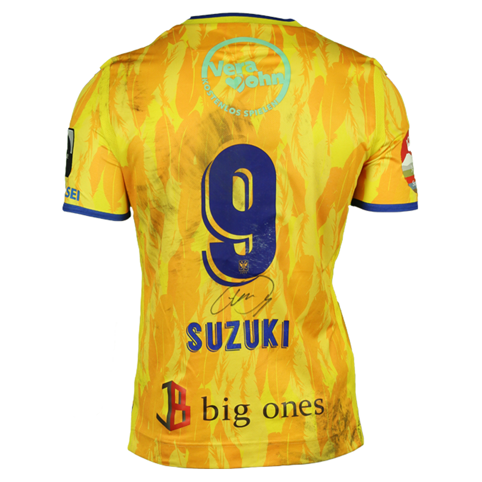 Yuma Suzuki STVV shirt