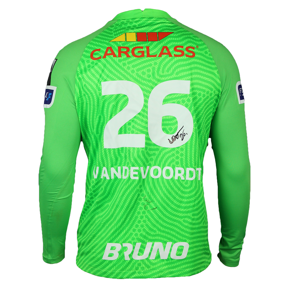 Maarten Vandevoordt KRC Genk shirt