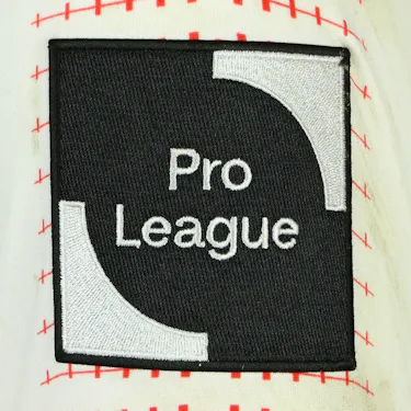 来自Royal Excel Mouscron的Robbe Quirynen球衣