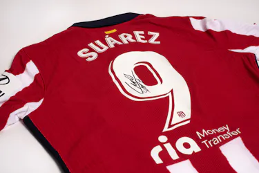 Luis Suárez - First  Atlético match football shirt (Match Issued)