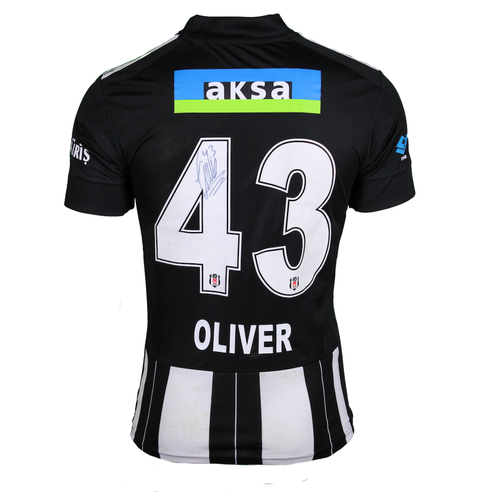 Bernard Mensah Beşiktaş JK shirt