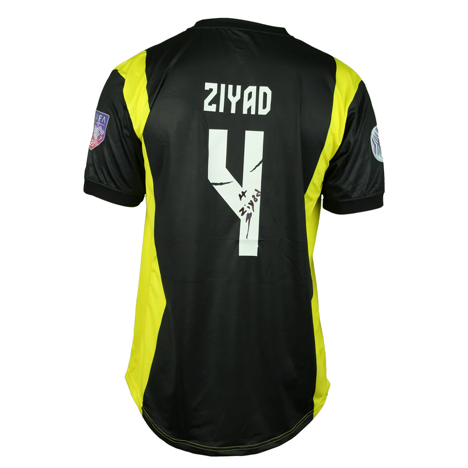 来自Ittihad Jeddah的Ziyad Al Sahafi球衣