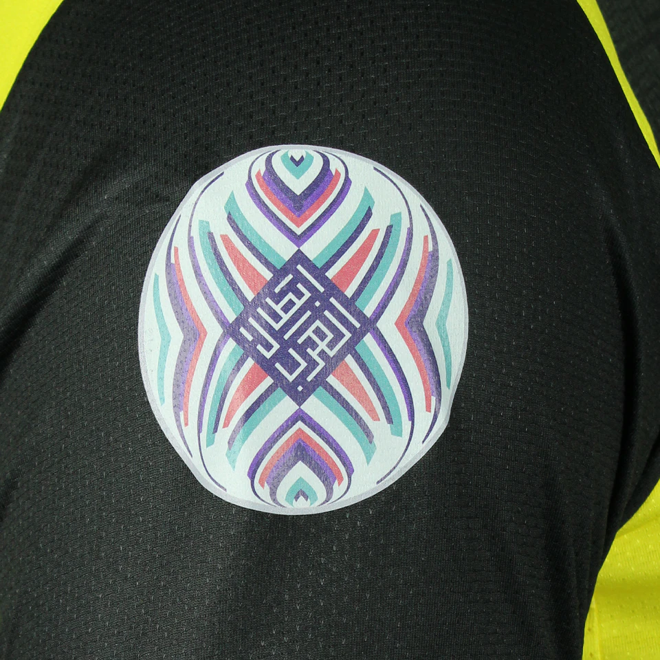 来自Ittihad Jeddah的Ziyad Al Sahafi球衣