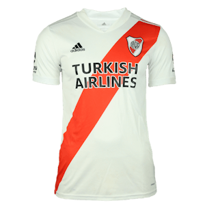 Julián Alvarez River Plate shirt