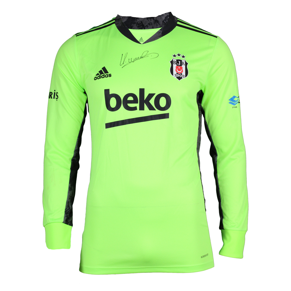 Utku Yuvakuran Beşiktaş JK shirt