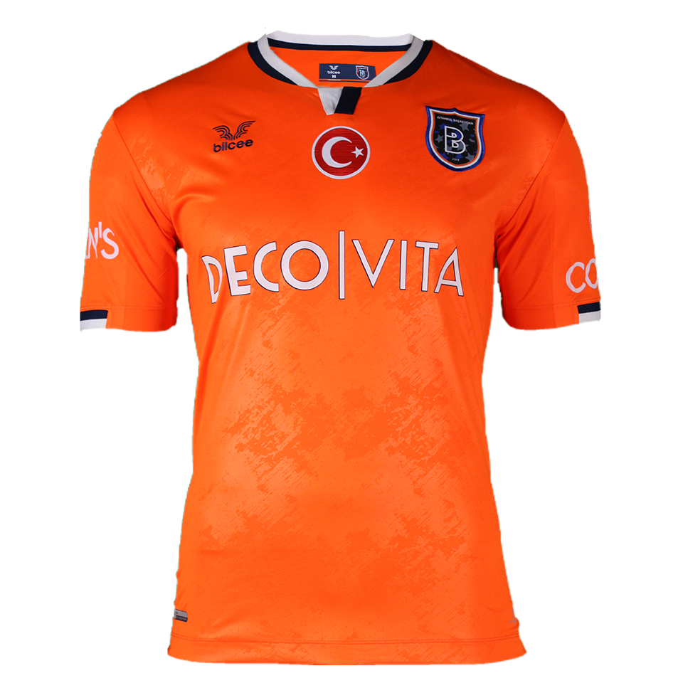 Ravil Tagir İstanbul Başakşehir shirt