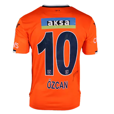 Berkay Özcan İstanbul Başakşehir forması