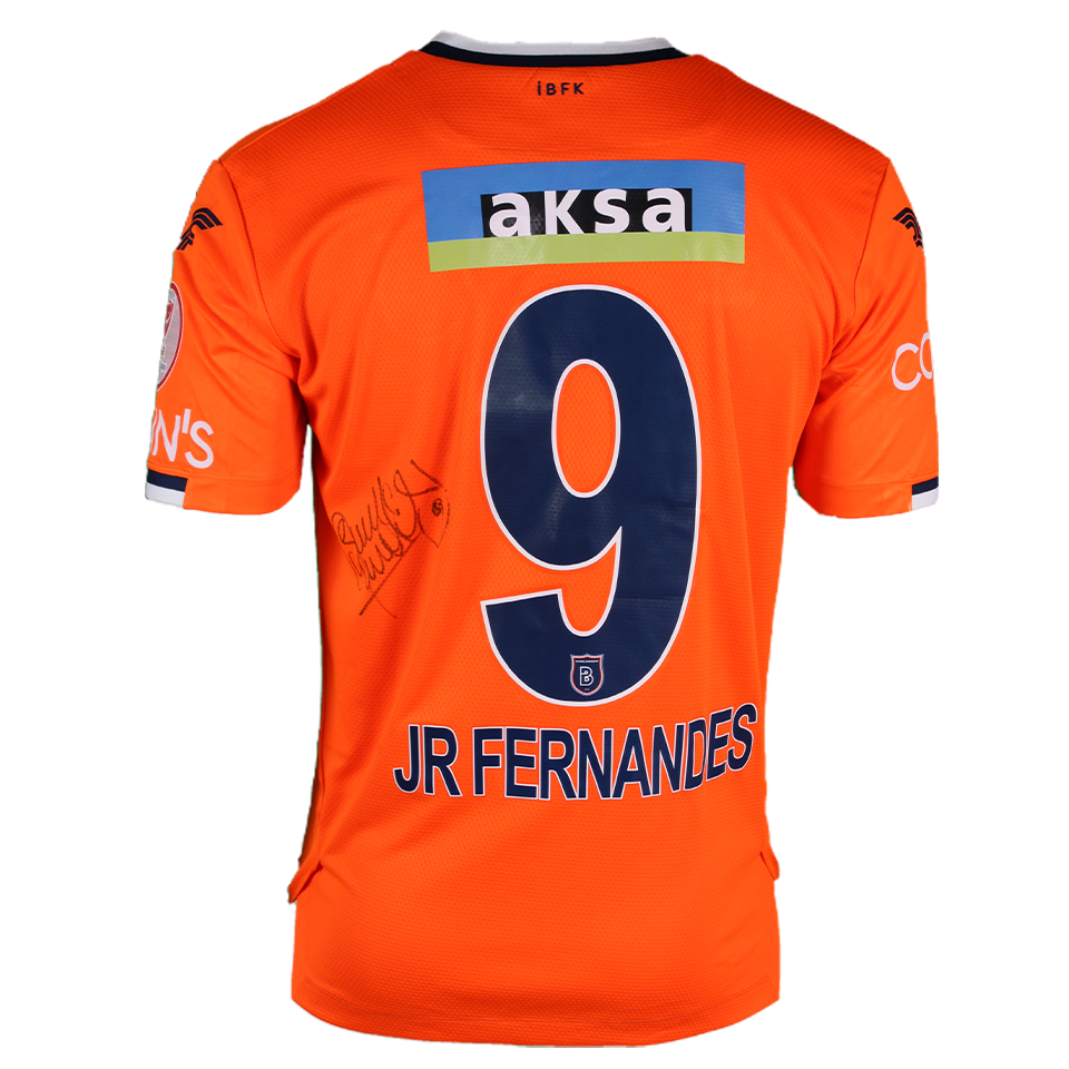 Junior Fernándes İstanbul Başakşehir camisa.