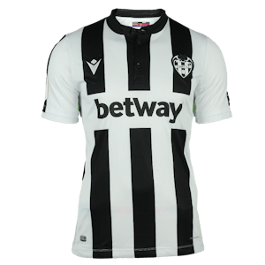 Antonio García Aranda Levante UD shirt