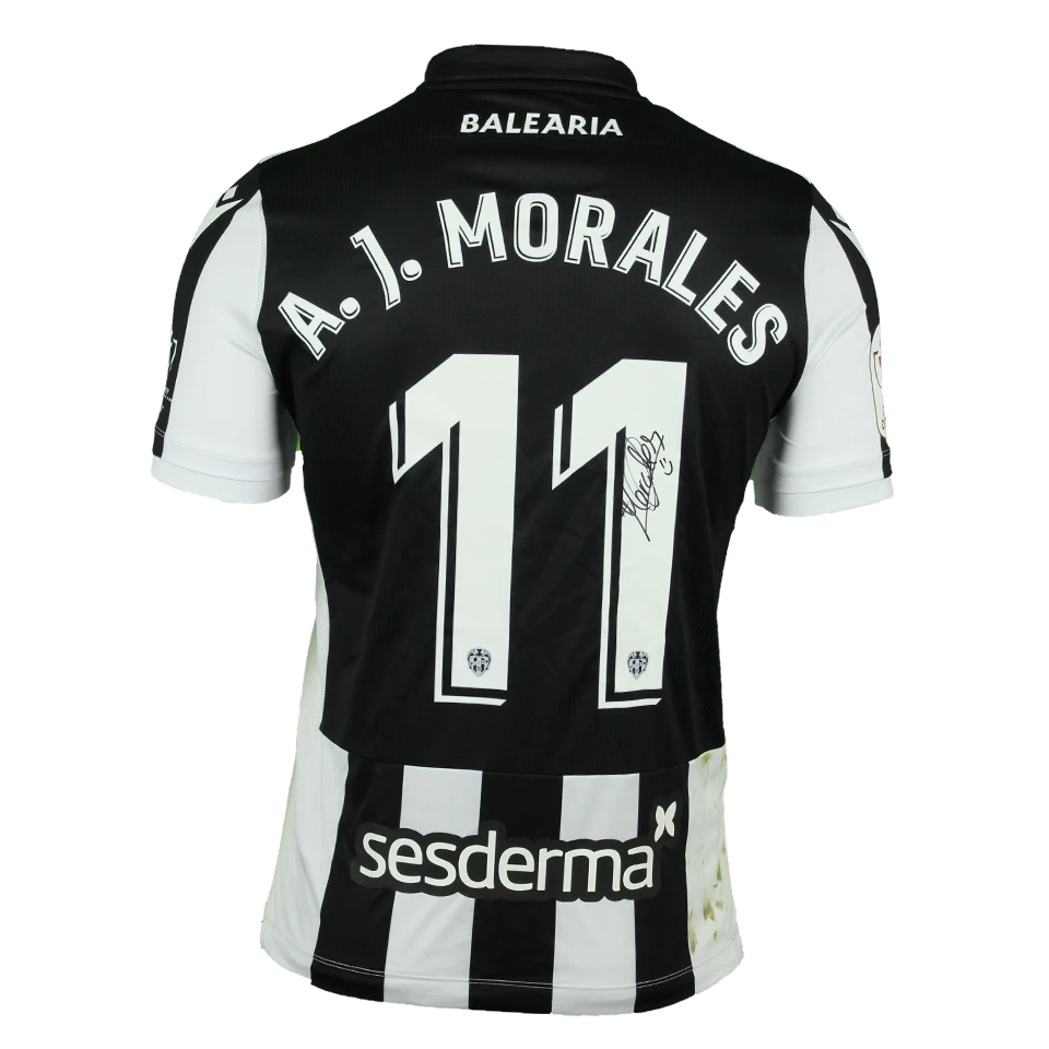 来自Levante UD的José Luis Morales球衣